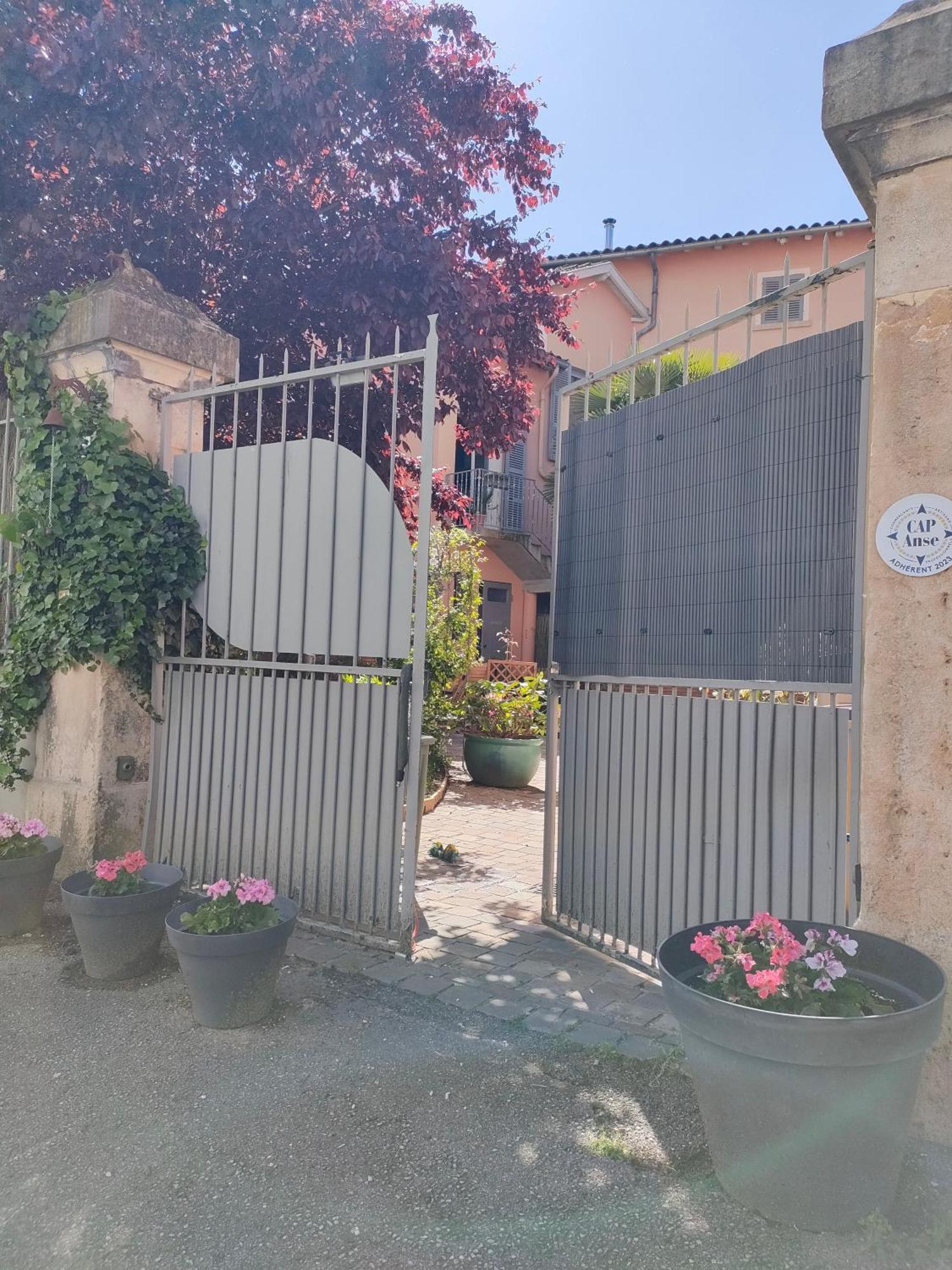 Bed and Breakfast La Chamade En Beaujolais Anse Esterno foto